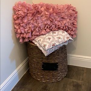 Storage basket